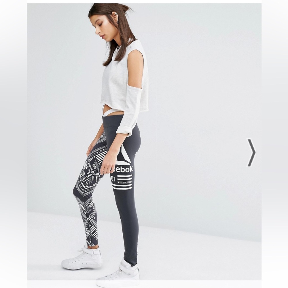 ✨ Reebok Bandana Leggings ✨